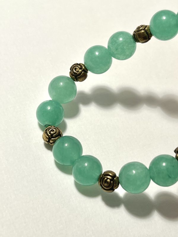 Green Aventurine with silver rose bead spacers Bracelet. Zoomed In.